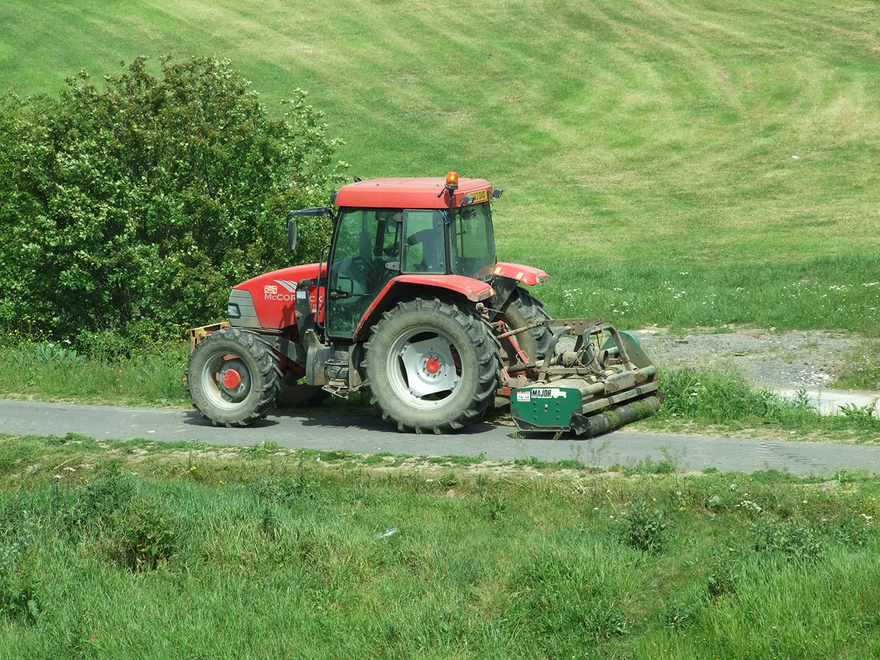 k2Ingenieros Vehículo Agrícola